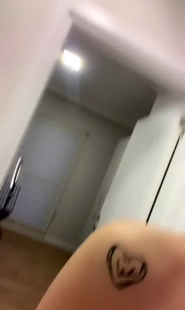 Tango Aymila ifşa Banyoda soyunup amcık gösterdi — Tango Aymila — Bedava Porno · sahne 2