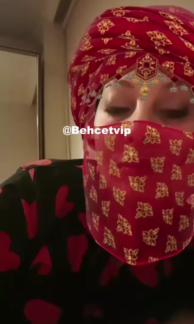Tango Bahar — Tango bahar ifşa Olgun kadın memelerini açtı · sahne 1
