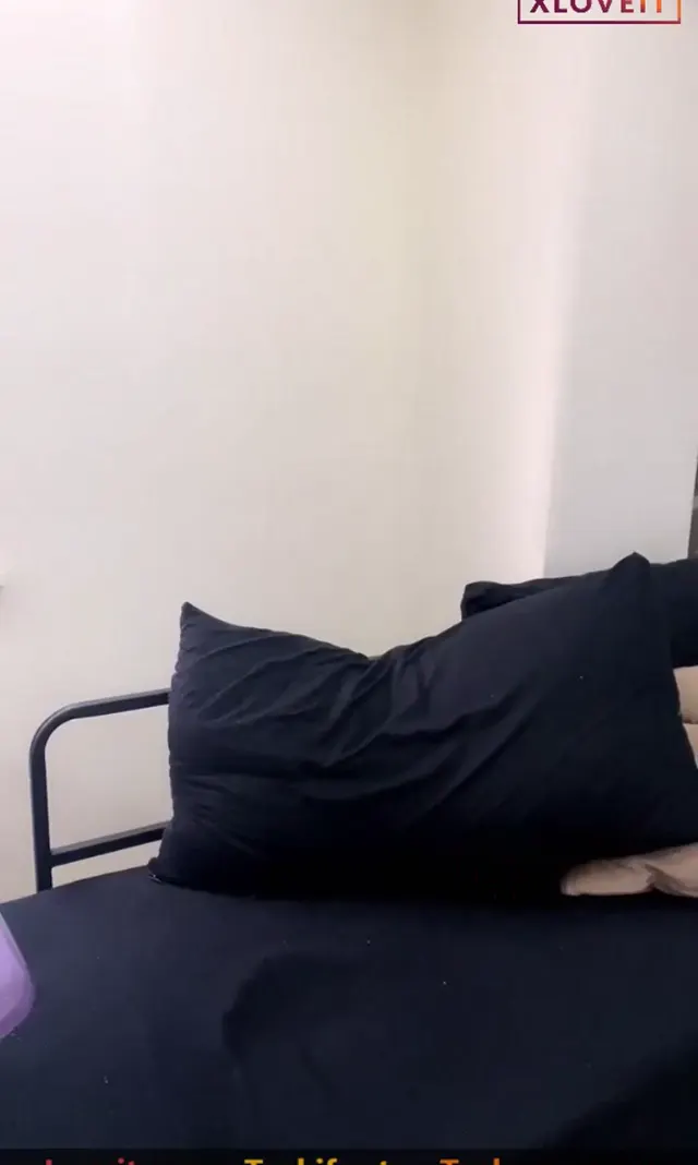 Tango Bloom — Tango Bloom Seksi kırmızı geceliğiyle yayında · sahne 1