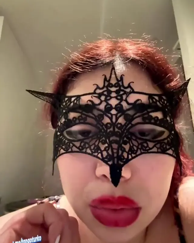 Tango Buse ifşa Anal götten yediği hikayeyi anlattı — Tango Buse — Canlı Yayınlar · sahne 2