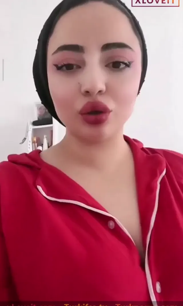 Tango Ceyda ifşa Türbanlı etli butlu hatun yayında — Tango Ceyda — Canlı Yayınlar · sahne 3