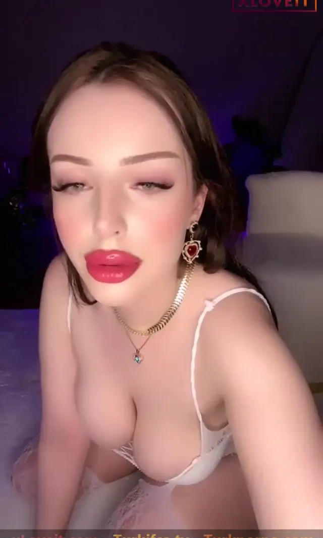 Tango Duru ifşa Beyaz Jartiyerli yayın videosu izle — Tango Duru — Canlı Yayınlar · sahne 2