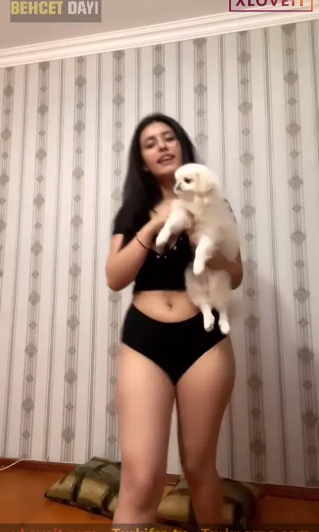 Tango Efsun — Tango Efsun ifşa Esmer güzel kızın canlı yayını · sahne 3