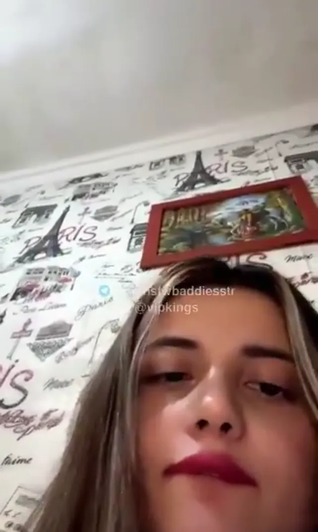 Tango Elif ifşa meme amcık ne varsa gösterdi — Canlı Yayınlar · sahne 2