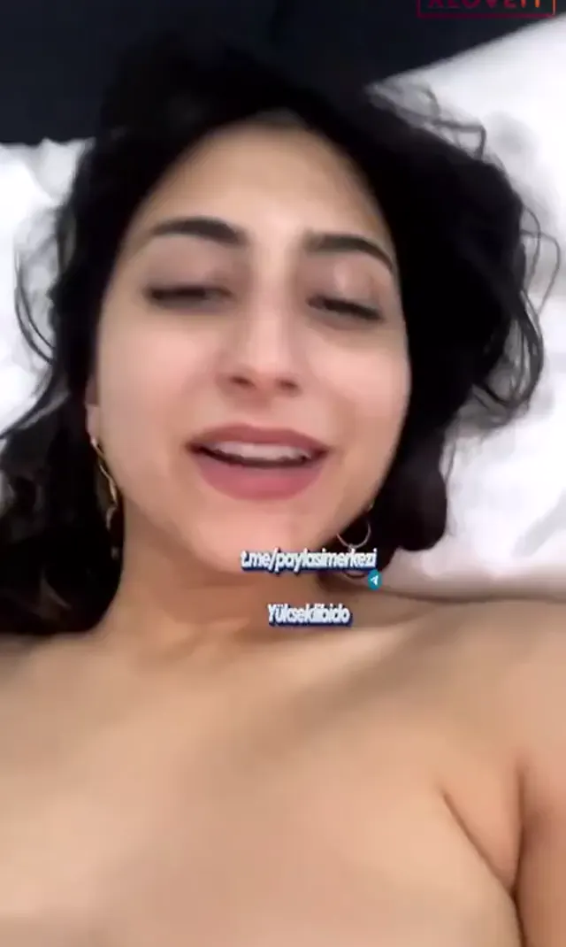 Tango Elisa — Tango Elisa ifşa Ateşli kızın çıplak yayını · sahne 3