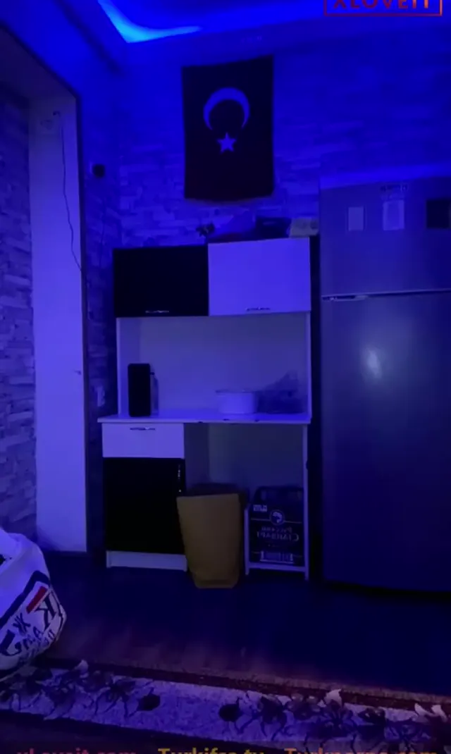 Tango Eva ifşa Gecelikli sarhoş yayınını seyret — Tango Eva — Canlı Yayınlar · sahne 3