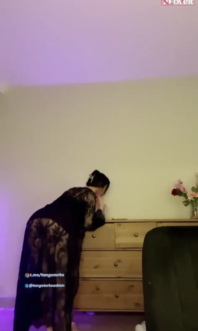 Tango Eva ifşa Türk çıtırın yayın videosu — Canlı Yayınlar · sahne 2