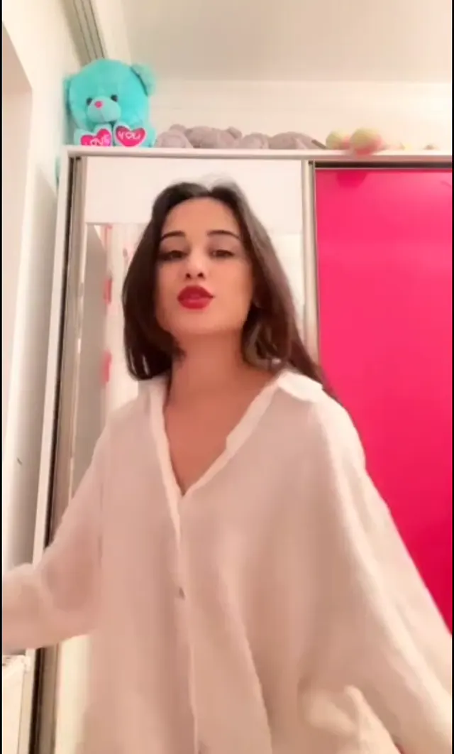 Tango Freya ifşa 1 saatlik nude full yayın seyret — Tango Freya — Canlı Yayınlar · sahne 3