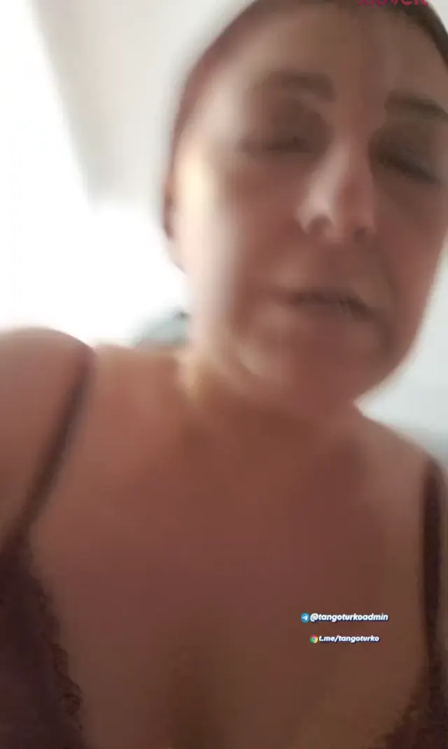 Tango Gamzelim — Tango Gamzelim ifşa Olgun dul kadından nude yayın · sahne 3