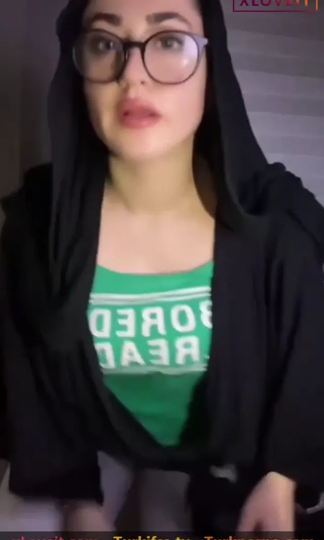 Hazal Kılınç ifşa eski Tango yayın videosu seyret — Hazal Kılınç — Canlı Yayınlar · sahne 2