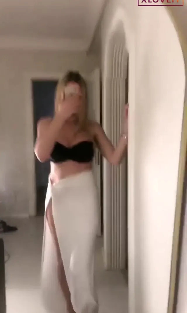 Lilu — Lilu ifşa Türk ateşli hatunun sexy yayını · sahne 2