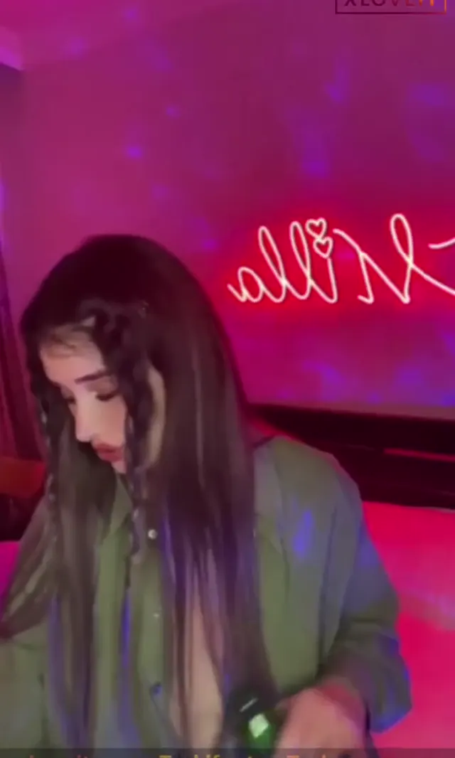 Tango Milla ifşa Loş ortamda memesi açıldı — Tango Milla — Canlı Yayınlar · sahne 3