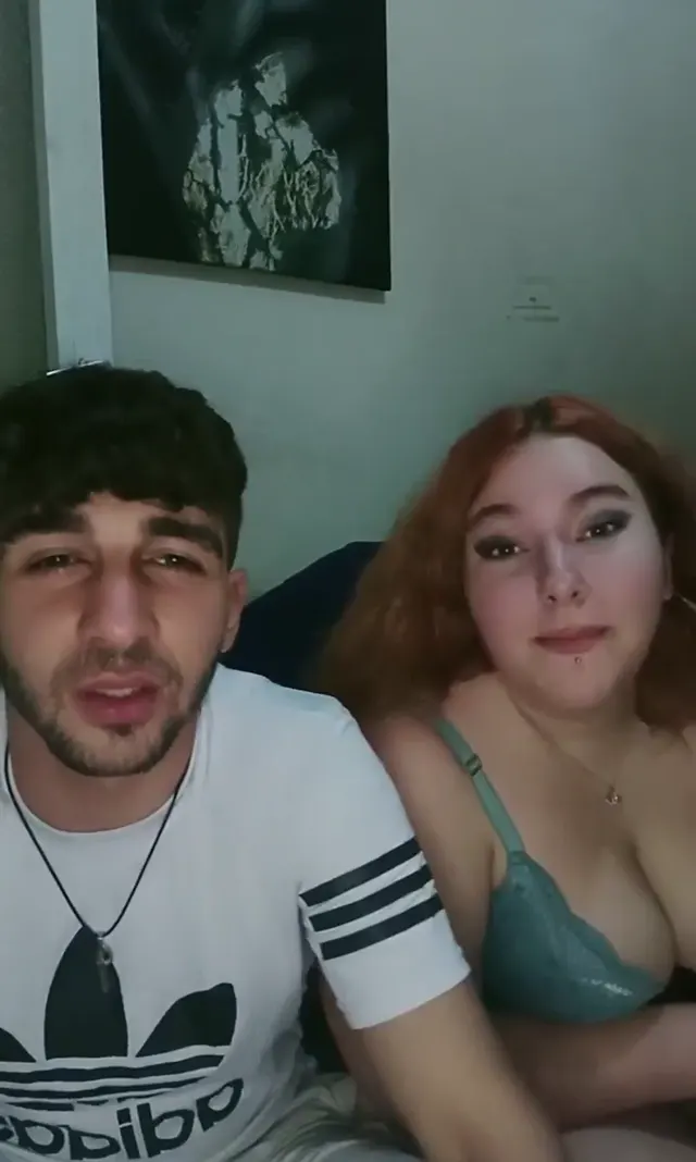 Tango Pisicik — Tango Pisicik ifşa Annesinin yanında yayın açtı · sahne 1