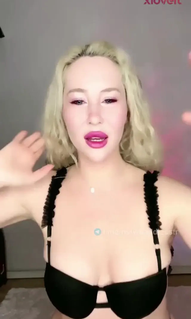 Tango Ulyana Koskoca kadın deli ettin kendini — Tango Ulyana — Canlı Yayınlar · sahne 2