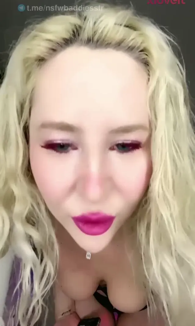Tango Ulyana Koskoca kadın deli ettin kendini — Tango Ulyana — Canlı Yayınlar · sahne 3