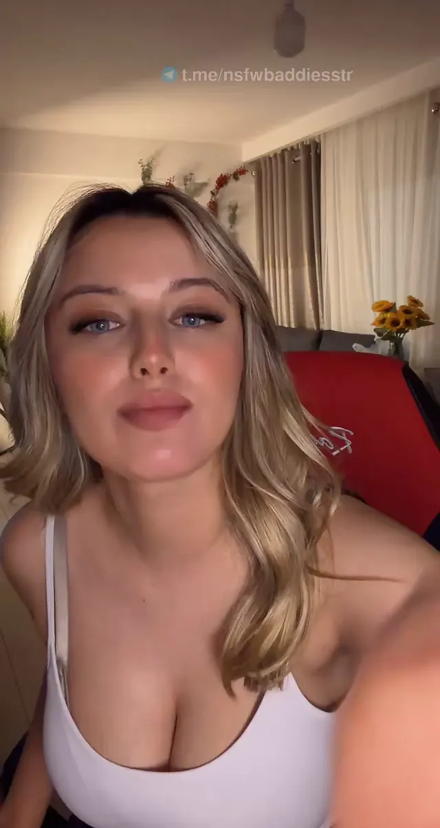 Kitsune — Tiktok Kitsune ifşa Etkileyici hatunun yayını · sahne 1