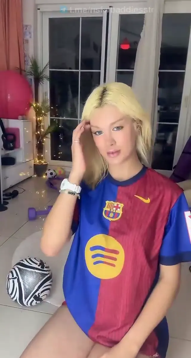 MissHoca — Tiktok MissHoca ifşa – Yayın videosu Vol 10 · sahne 1