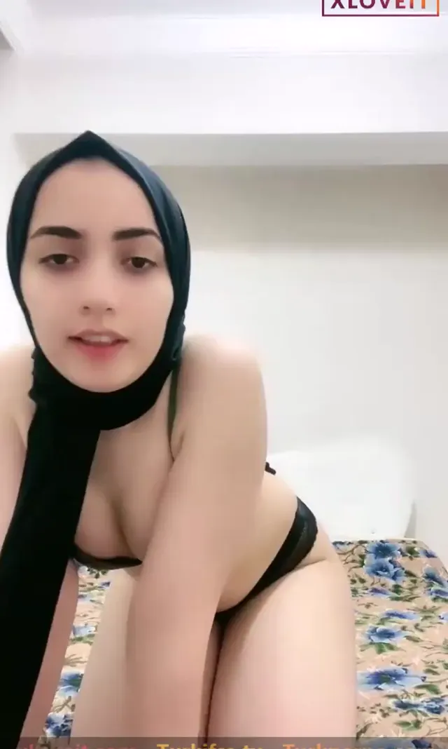 Türbanlı Donat ifşa Kafası kapalı üstünde iç çamaşırı yayın yaptı — Türbanlı Donat — Canlı Yayınlar · sahne 2