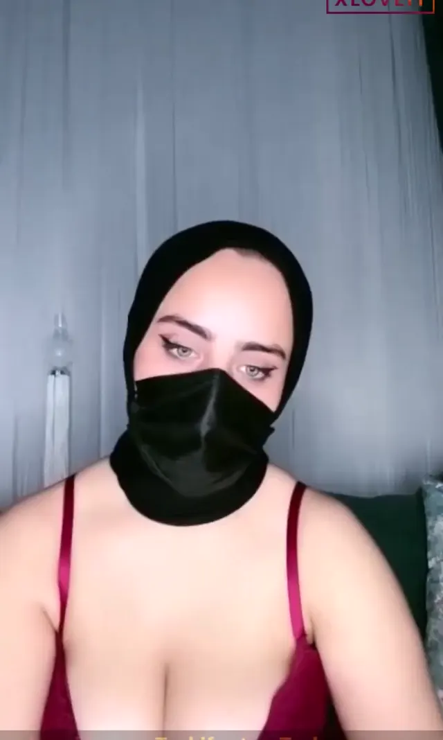 Türbanlı Leyla ifşa Koca memeli kapalı canlı yayında — Türbanlı Leyla — Canlı Yayınlar · sahne 3