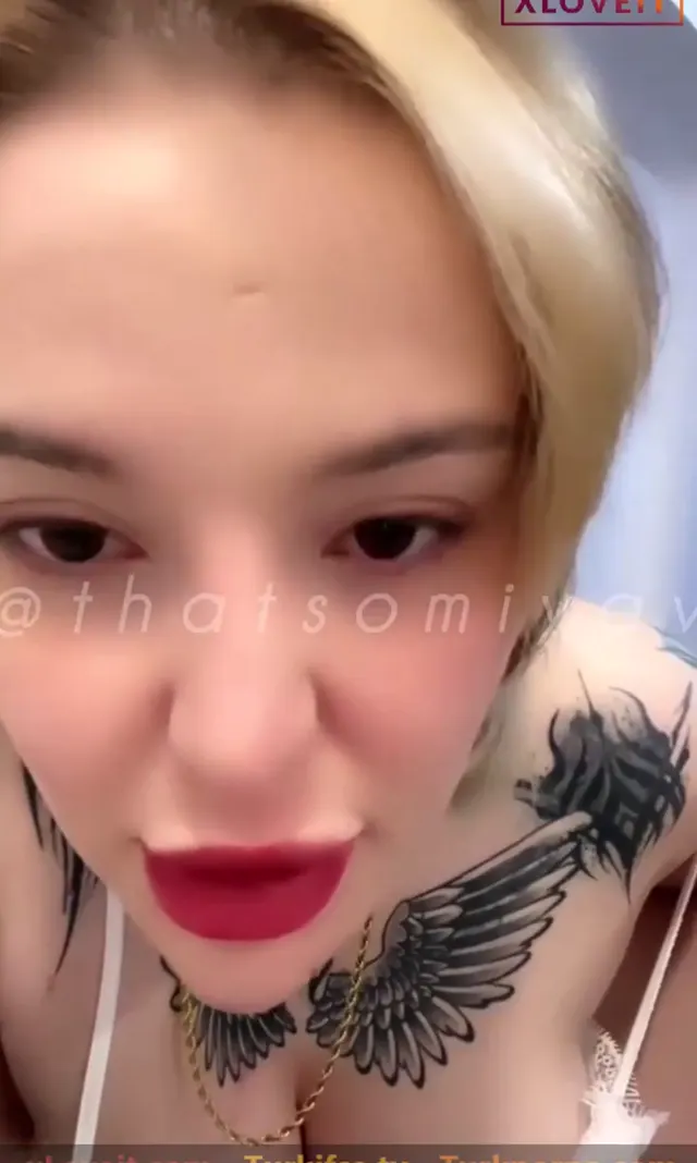 Türk milf ifşa Arzu Yılmaz meme dekolteli yayında — Arzu Yılmaz — Canlı Yayınlar · sahne 3