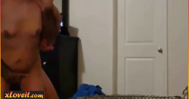 Türk milf domalıp sert sikildiği video — Türk Porno · sahne 3