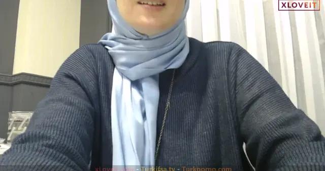 xprensesx — Xprensesx ifşa yarrak yalar gibi dildoya muamele yaptı · sahne 3