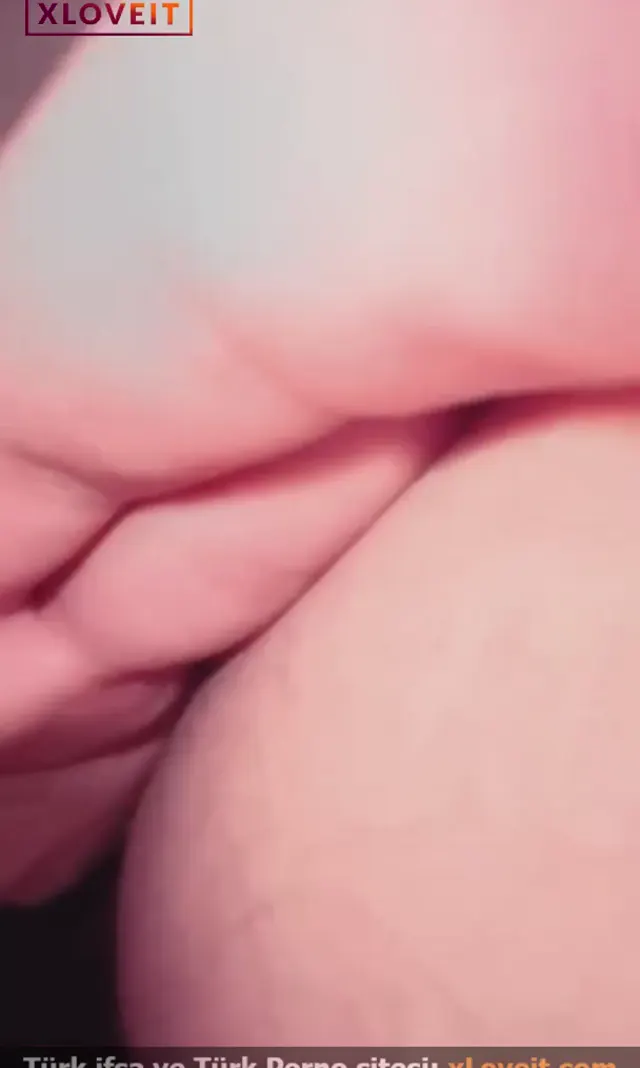 Yakın çekim seks deri eteğin altından — Amatör Porno · sahne 1