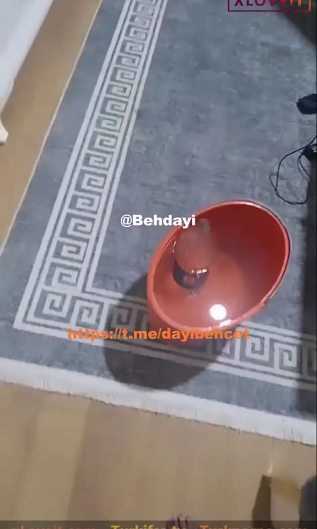 Meryem — Zayıf Sikiş Meryem canlı yayında iliklerine kadar kullanıldı · sahne 1