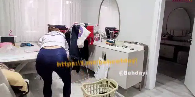 Zeynep Tümbek ifşa Katıl Youtube Part 121 seyret — Zeynep Tümbek — Bedava Porno · sahne 2