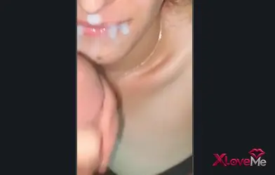 Amatör Porno — Ağzına yüzüne boşaldı genç kızın