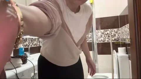 Ayşe Akdemir — Ayşe Akdemir