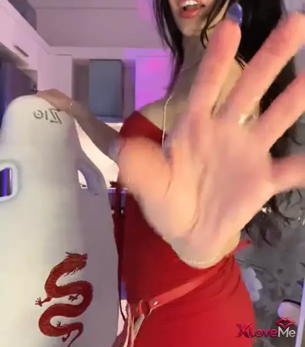 Bigo Devilina ifşa Sexy güzel kızın full yayını — Devilina