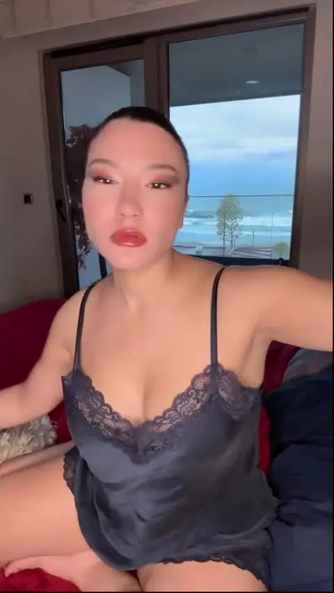 Burcuyıldız — Burcu Yıldız