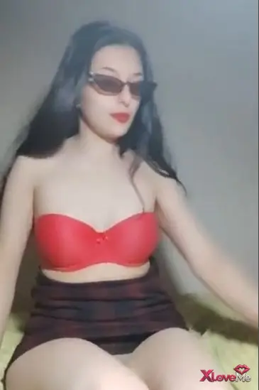 Deniz ifşa çırılçıplak mastürbasyon yapıyor — Deniz