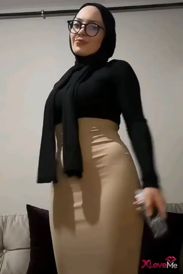 Esra Rabia Ünal ifşa Türbanlı dans ettiği video — Esra Rabia Ünal