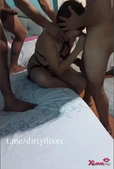 Sekreter Porno — Grup Porno Balporsugu34 2 kişiye sakso çekip sikildi — Balporsugu34