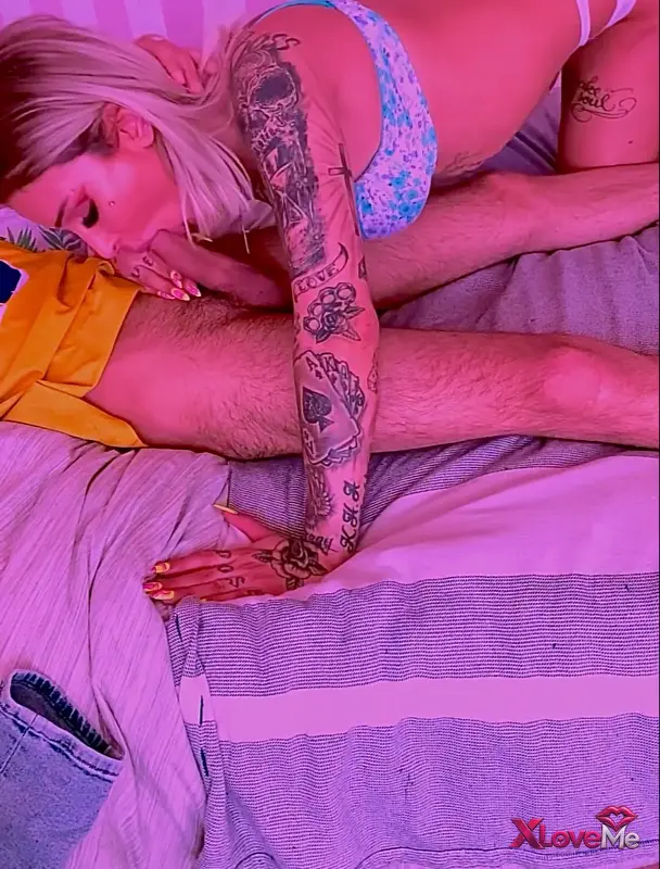 Brazzers İzle — HD Porno Film Damla özden dalgayı yalayıp amını siktirdi — Damla Özden