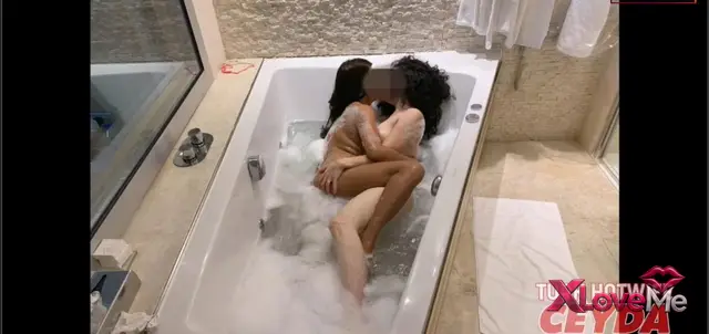 Lez grup herşey var Hotwife Ceyda — Hotwife Ceyda