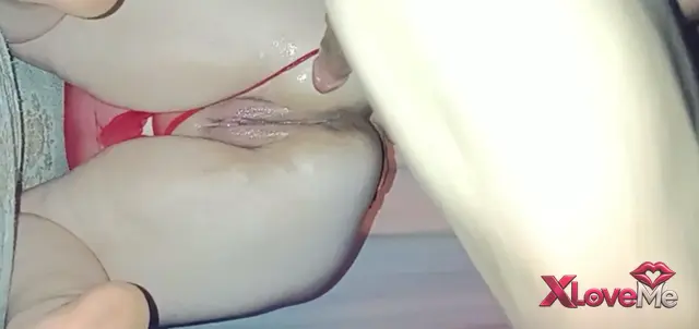 Olgun Kadın Porno — Olgun büyük götlü kadının ıslak amını dağıttı