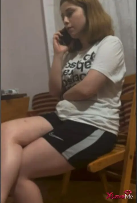 Konulu Porno — Özel ders karşılığı birlikte olmayı kabul etti