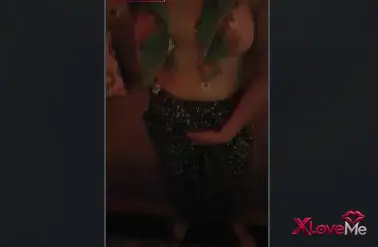 Olgun Porno — Şalvarlı kadını sikiyor