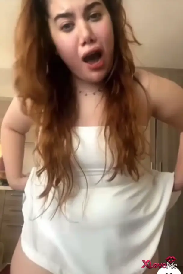 Yeni Porno — Sarı Melek ifşa Dombili kızdan gündüz yayını