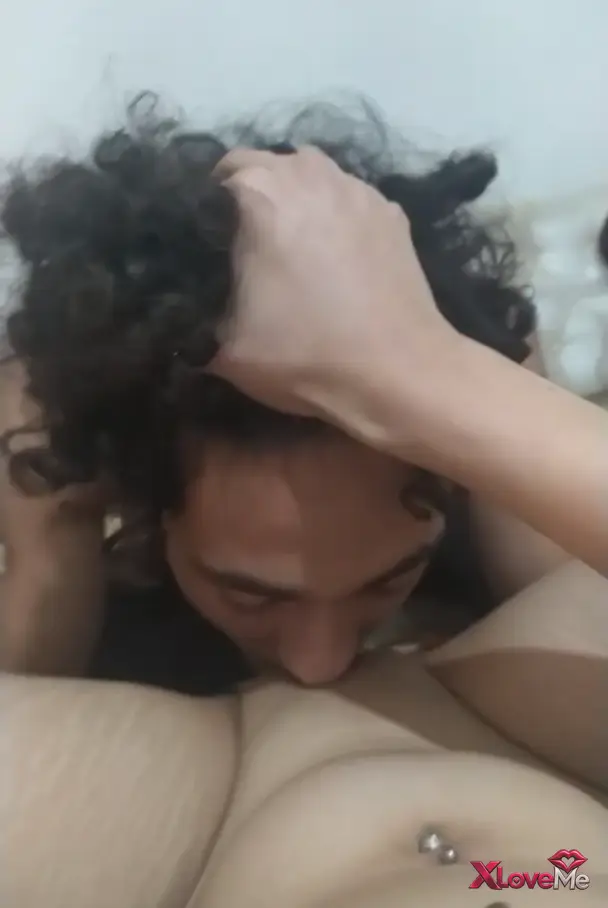 Reklamsız Porno — Tango Ahsen ifşa kaşar sevgilisinin yanında amcık açtı