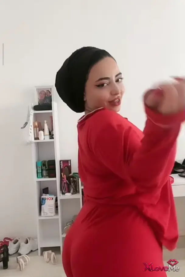 Tango Ceyda ifşa Türbanlı etli butlu hatun yayında — Tango Ceyda