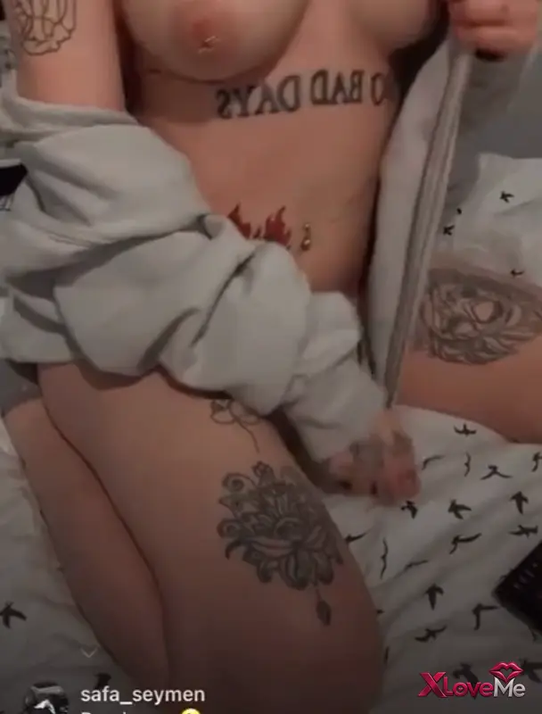 Tango irem ifşa Dövmeli çıtır kızdan nude yayın — Tango irem