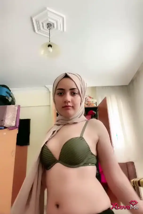 Tesettürlü — Tango Türbanlı Öğretmen ifşa canlı yayın seyret — Türbanlı Öğretmen