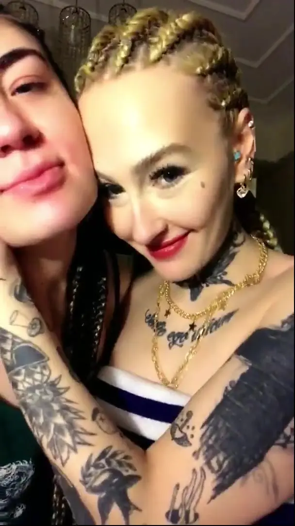 Lezbiyen Porno — Yasaklı Madde Kullanan Türk Lez Çift #Yasaklımaddekullanantürklezçift
