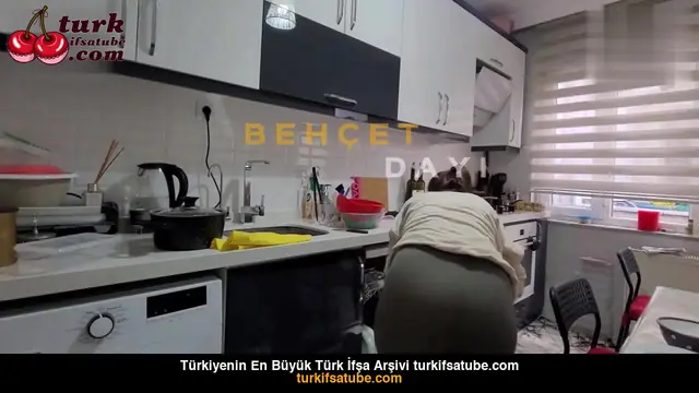 VIP ifşalar — Zeynep Tumbekin Ciplak Kardesi Katilimcisi 10 Youtuber Videoyu Gosteriyor