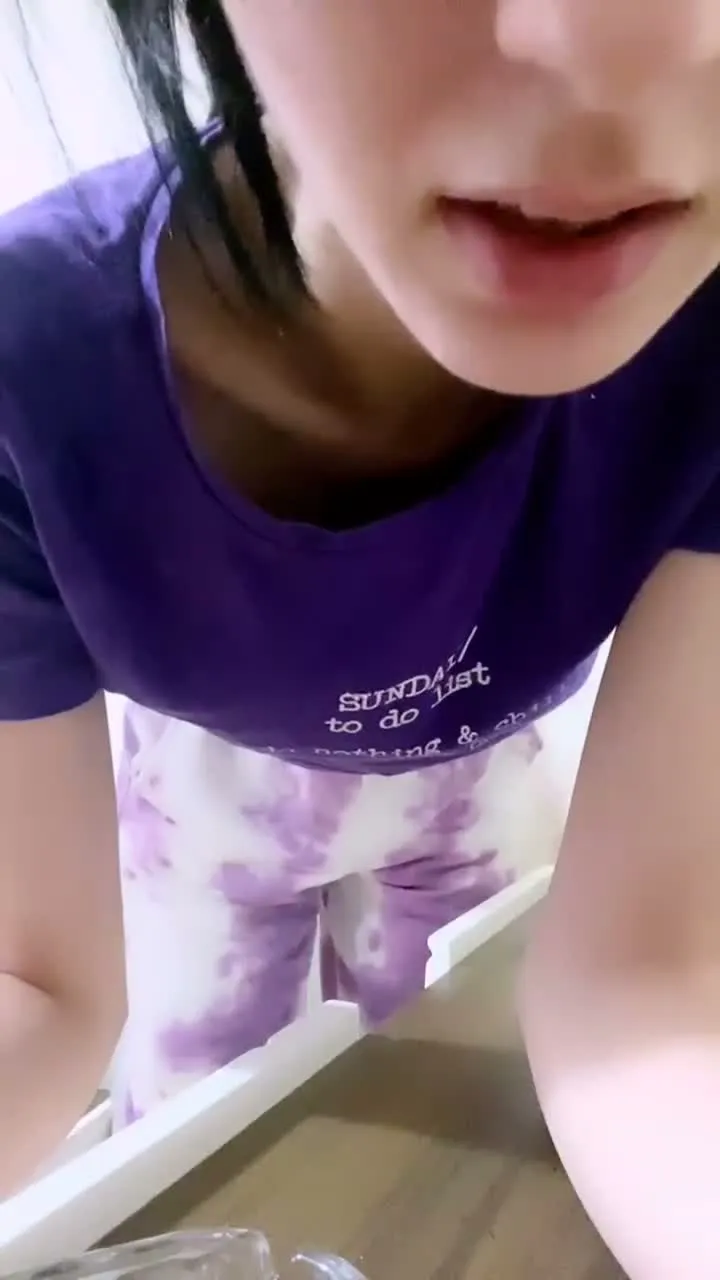 3 Lezbiyen kız canlı yayında birleşti — Genç Porno