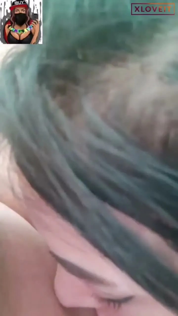 Sakso video Adensu Müşterisine muamele yaptı — Amatör Porno